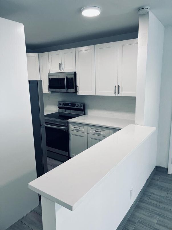 Interior, Kitchen, Recessed Lighting, Wood Texture Flooring