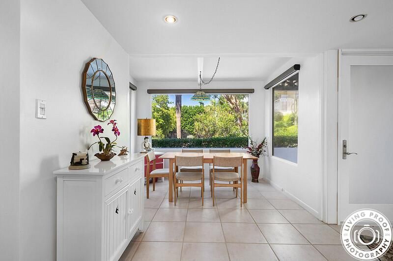 Dining room, Interior, Pendant Lights, Recessed Lighting