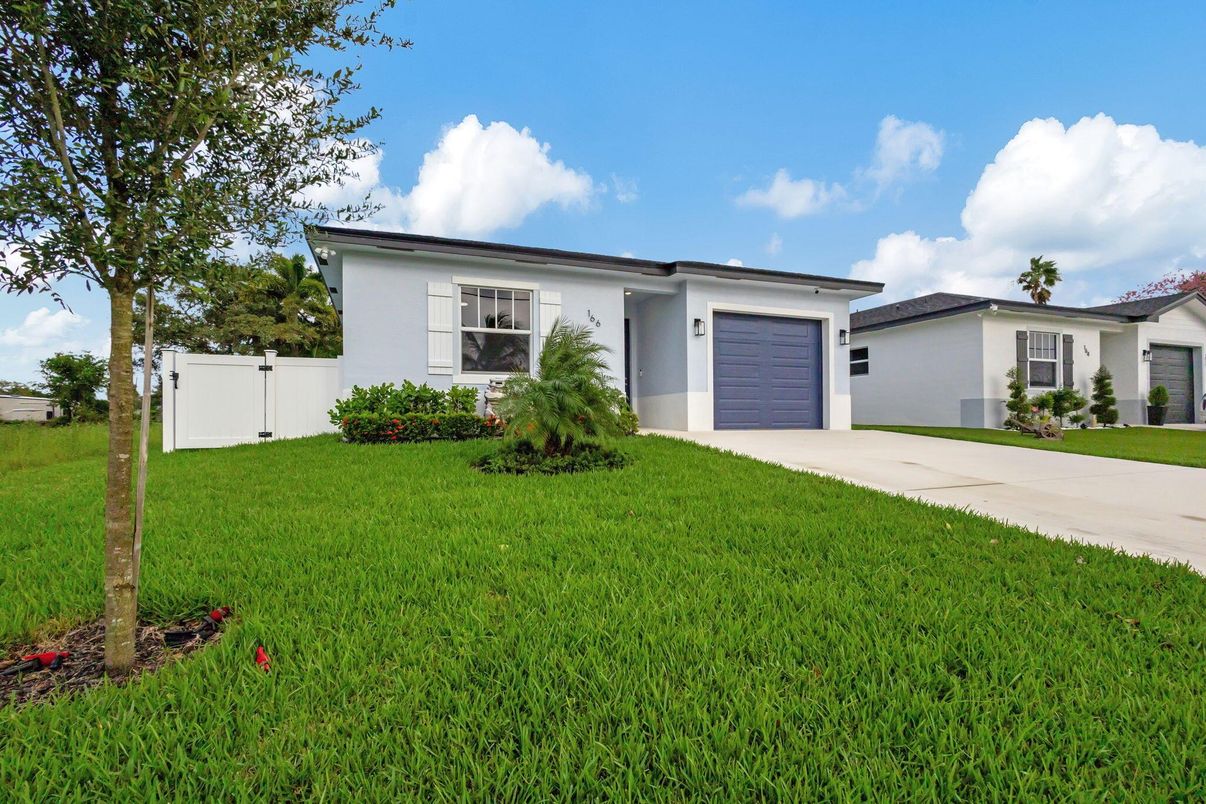 Attached, Backyard, Exterior, Facade, Ranch
