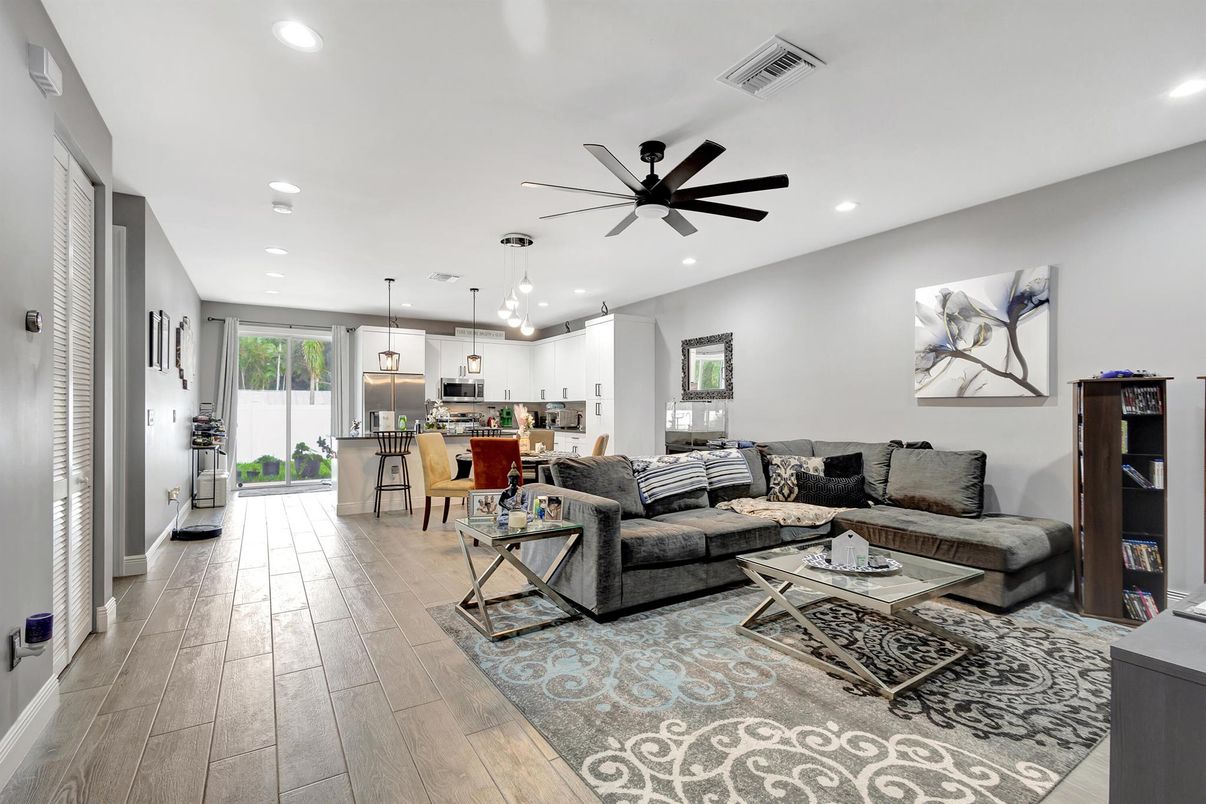 Interior, Kitchen, Living room, Pendant Lights, Recessed Lighting, Wood Texture Flooring