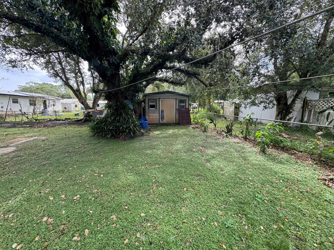 Backyard, Exterior
