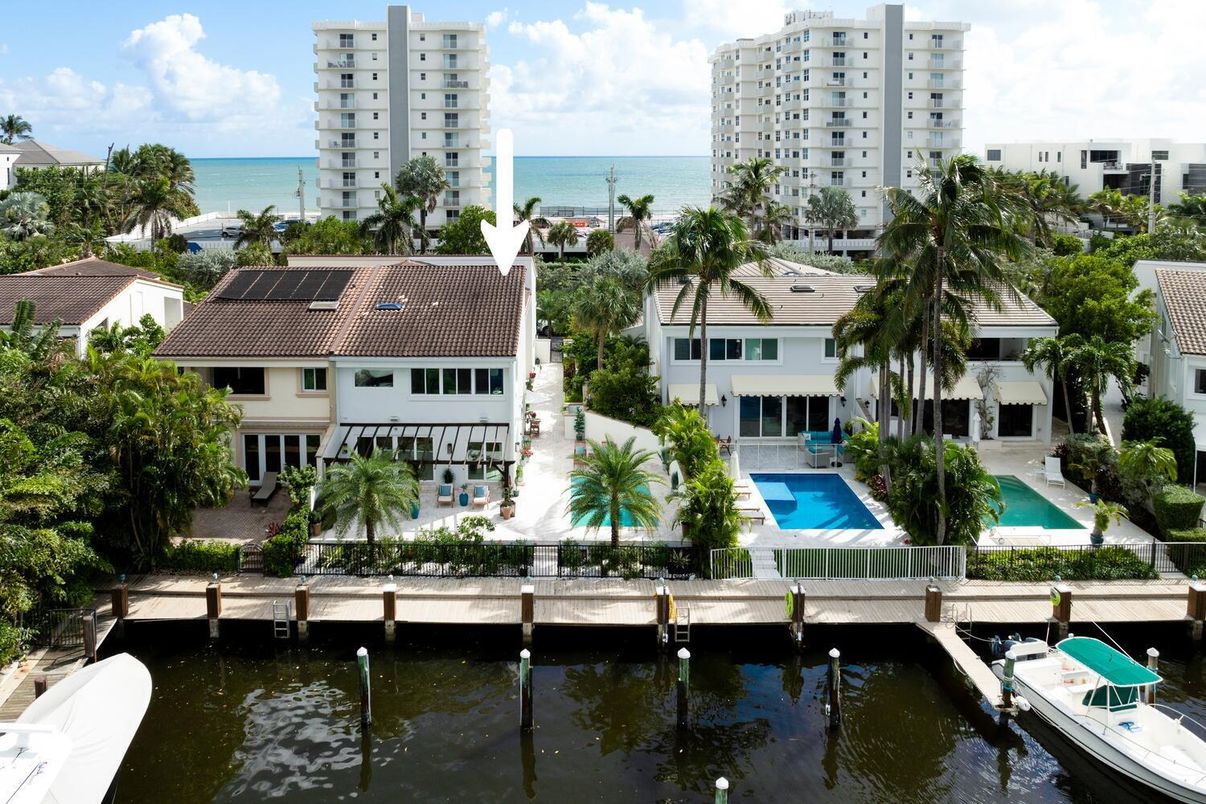 Exterior, Pool, Solar Panels