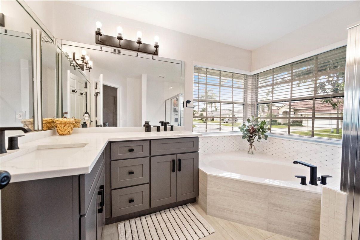 Bathroom, Dual Sink Vanities, Interior