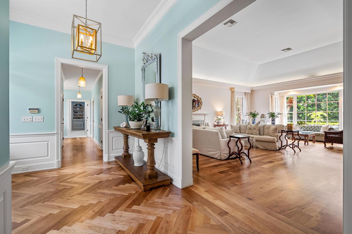 Interior, Living room, Pendant Lights, Wood Texture Flooring