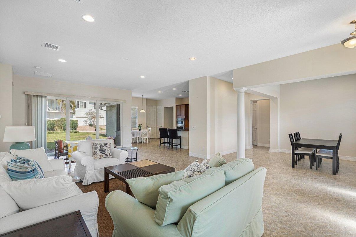 Dining room, Interior, Living room, Recessed Lighting
