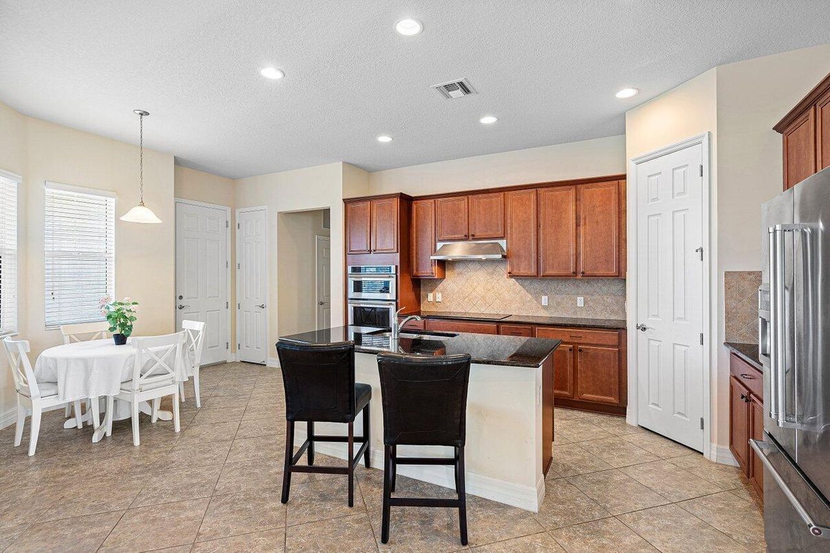 Dining room, Interior, Kitchen, Pendant Lights, Recessed Lighting