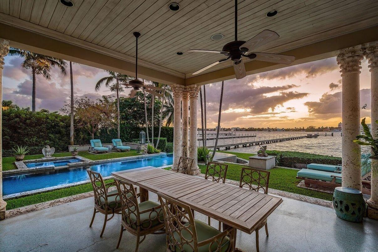 Exterior, Pool, Water
