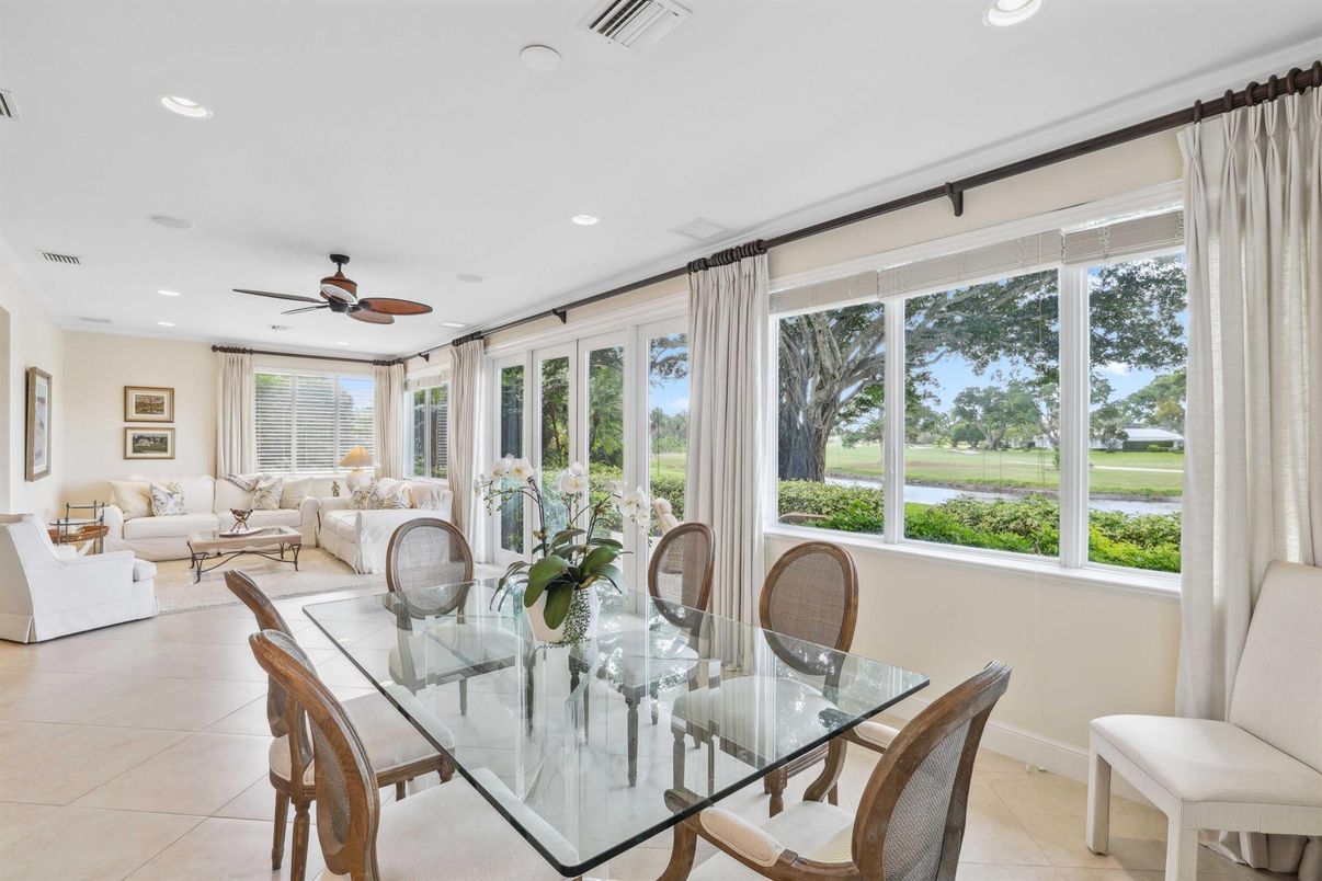 Dining room, Interior, Living room, Recessed Lighting