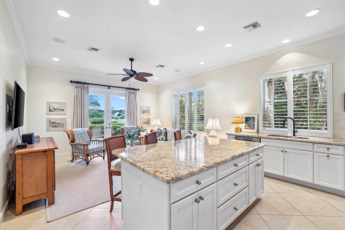 Dining room, Interior, Kitchen, Living room, Recessed Lighting