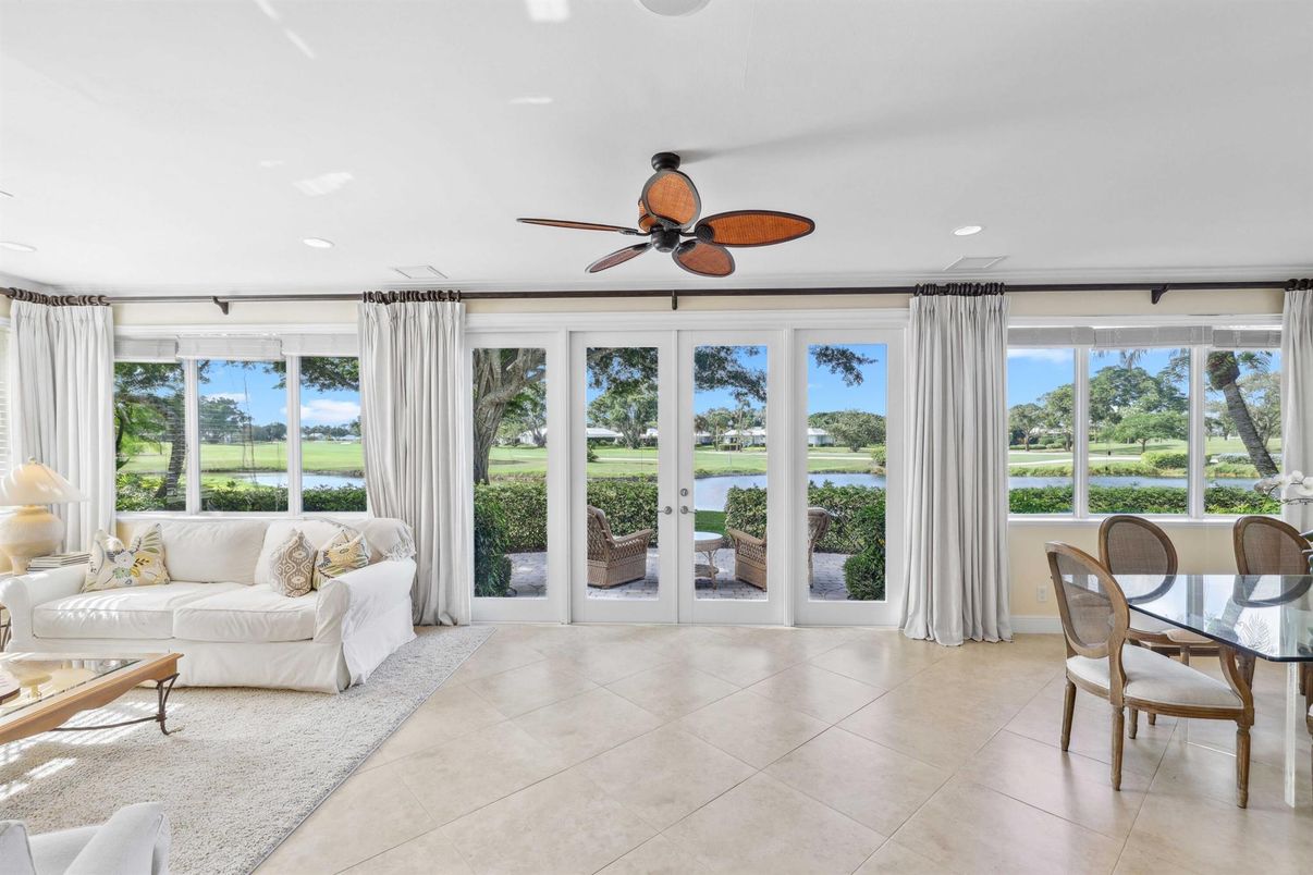 Dining room, Interior, Living room, Recessed Lighting, Water