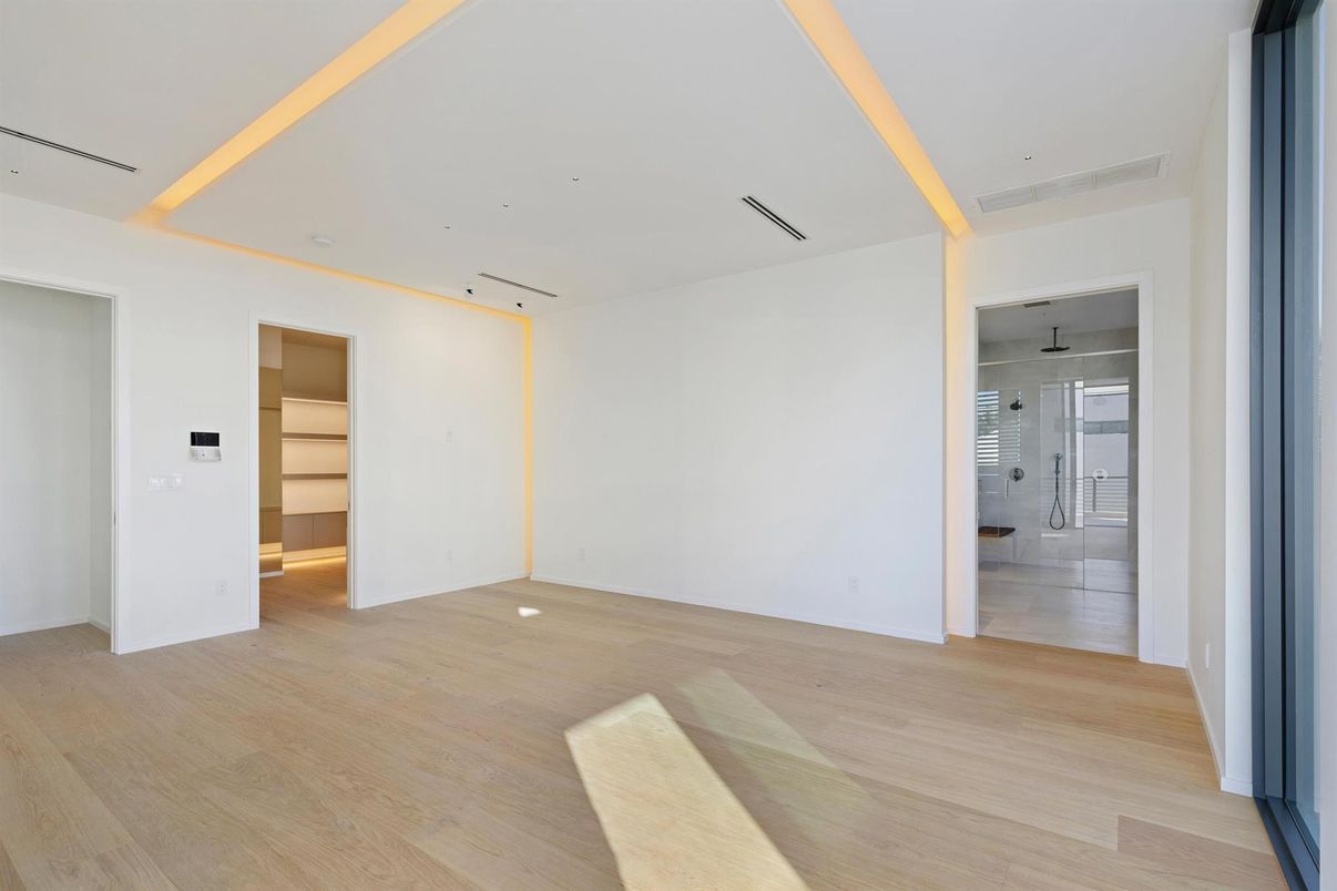 Bathroom, Empty room, Interior, Recessed Lighting, Wood Texture Flooring