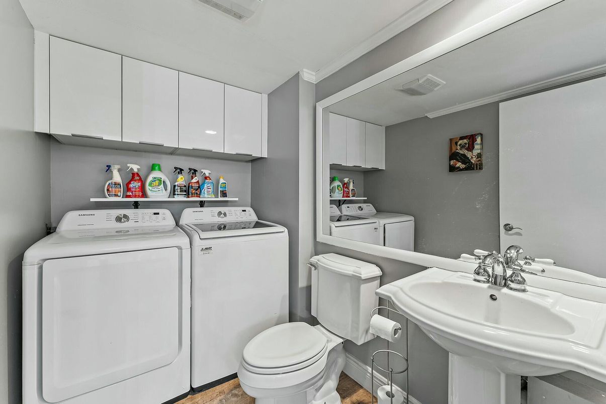 Interior, Washer, Wood Texture Flooring