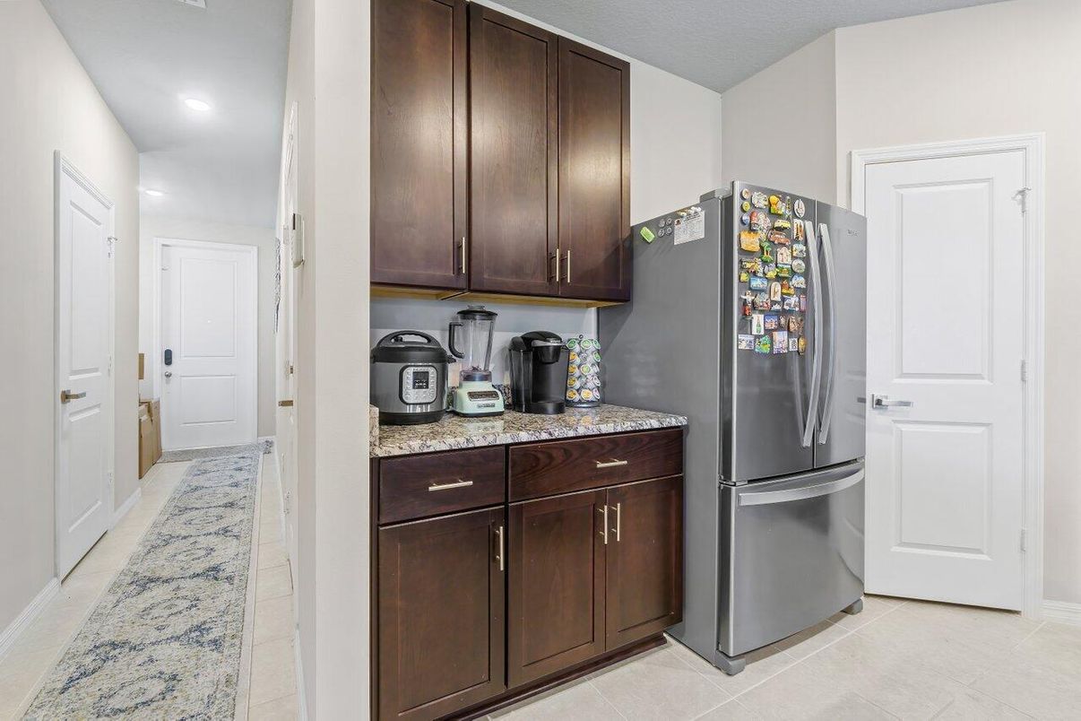 Interior, Kitchen, Recessed Lighting, Washer