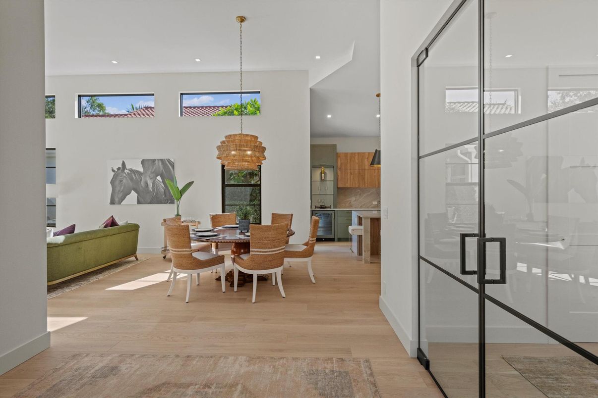 Chandelier, Dining room, Interior, Kitchen, Pendant Lights, Recessed Lighting, Wood Texture Flooring
