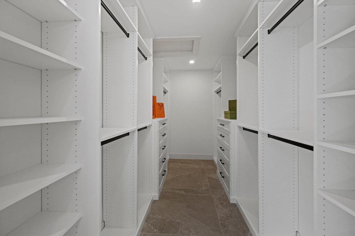 Interior, Recessed Lighting, Walk-in Closets