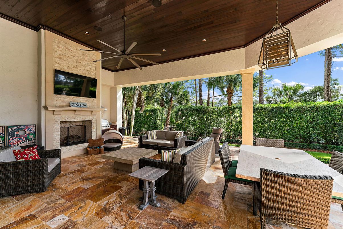 Exterior, Fireplace