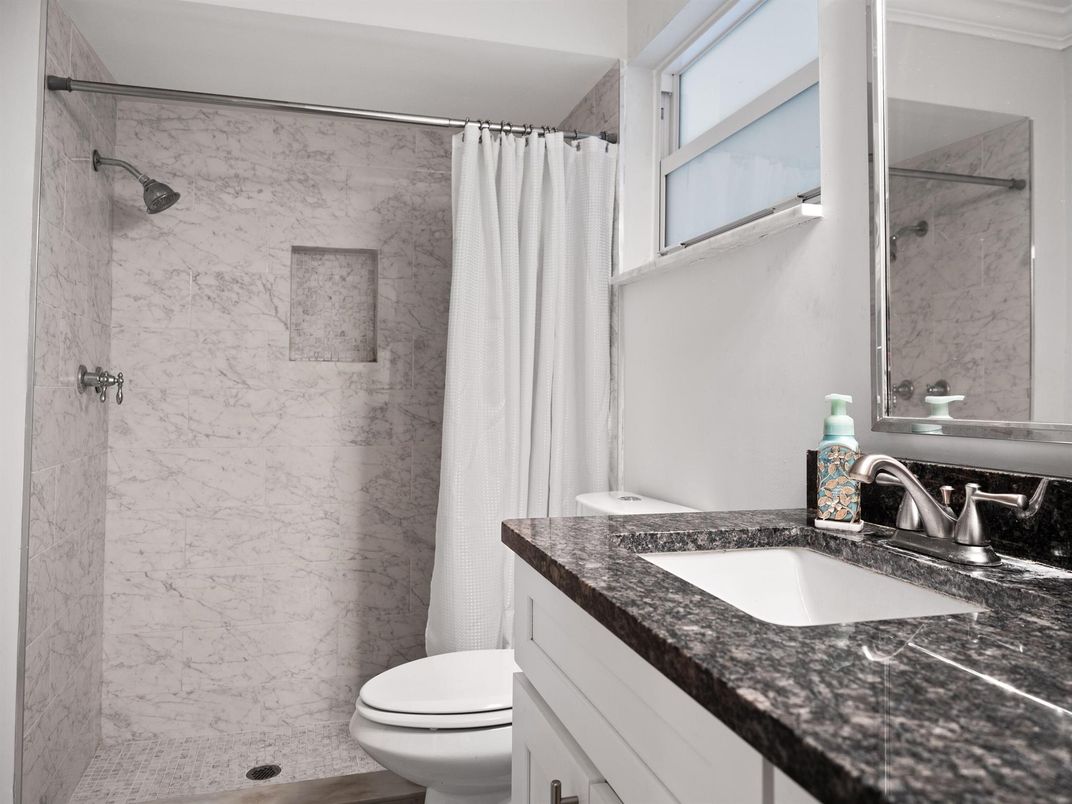 Bathroom, Interior, Marble Walls