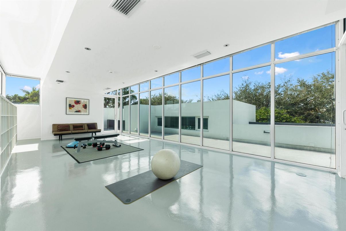 Fitness Equipment, Interior, Recessed Lighting