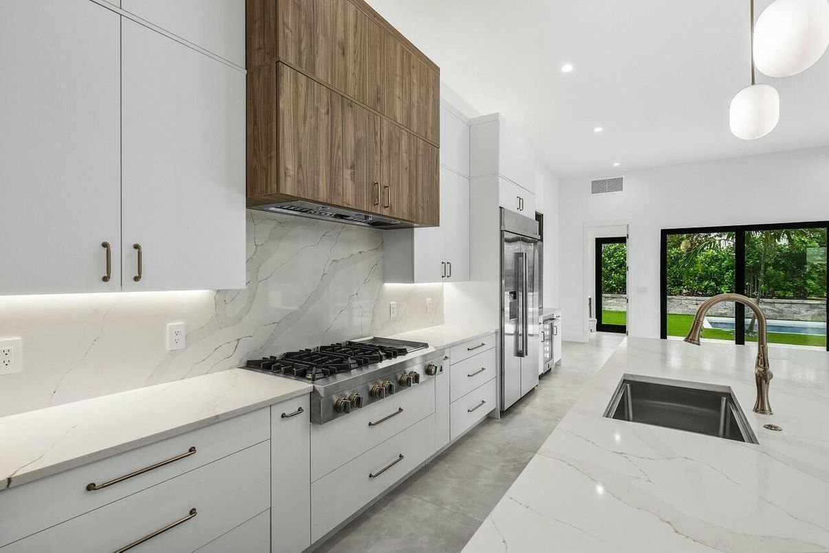 Interior, Kitchen, Marble, Marble Walls, Recessed Lighting