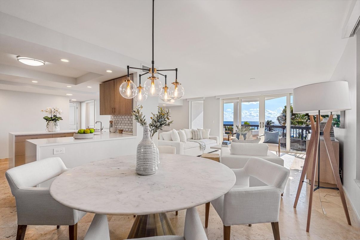 Dining room, Interior, Kitchen, Living room, Pendant Lights, Recessed Lighting, Water
