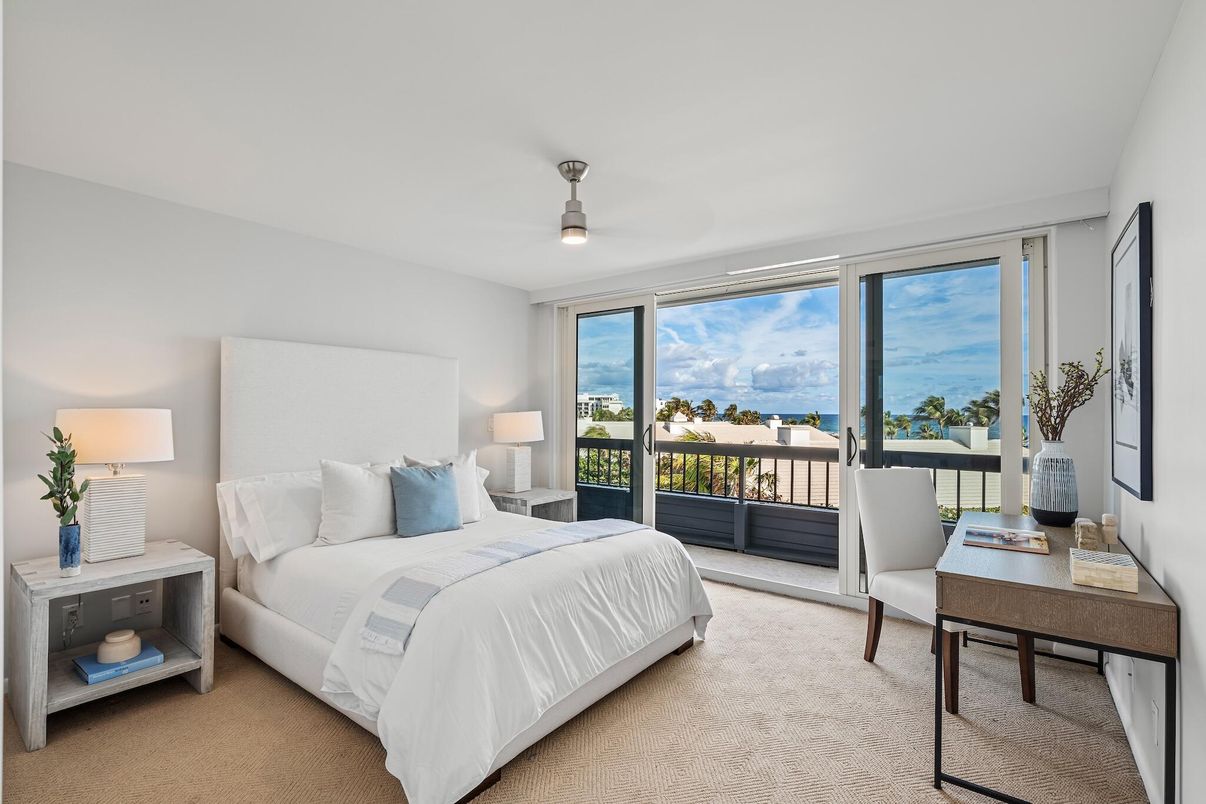 Bedroom, Interior, Water