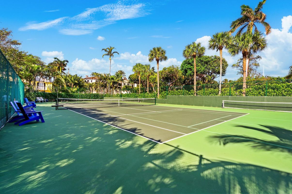 Exterior, Tennis Courts