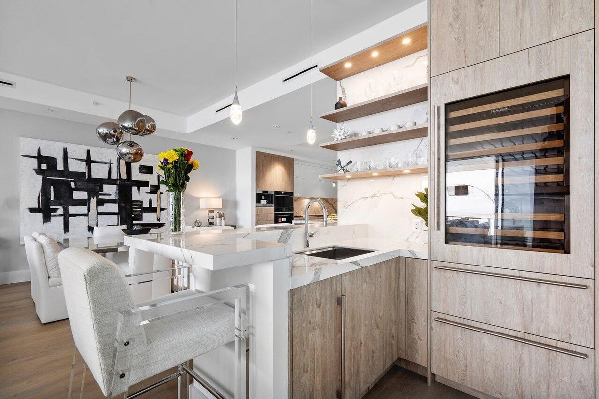 Interior, Kitchen, Pendant Lights, Recessed Lighting, Wood Texture Flooring