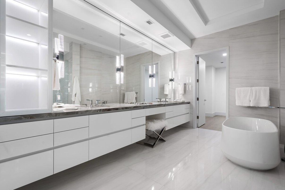 Bathroom, Dual Sink Vanities, Free Standing Baths, Glass Shower, Interior, Recessed Lighting
