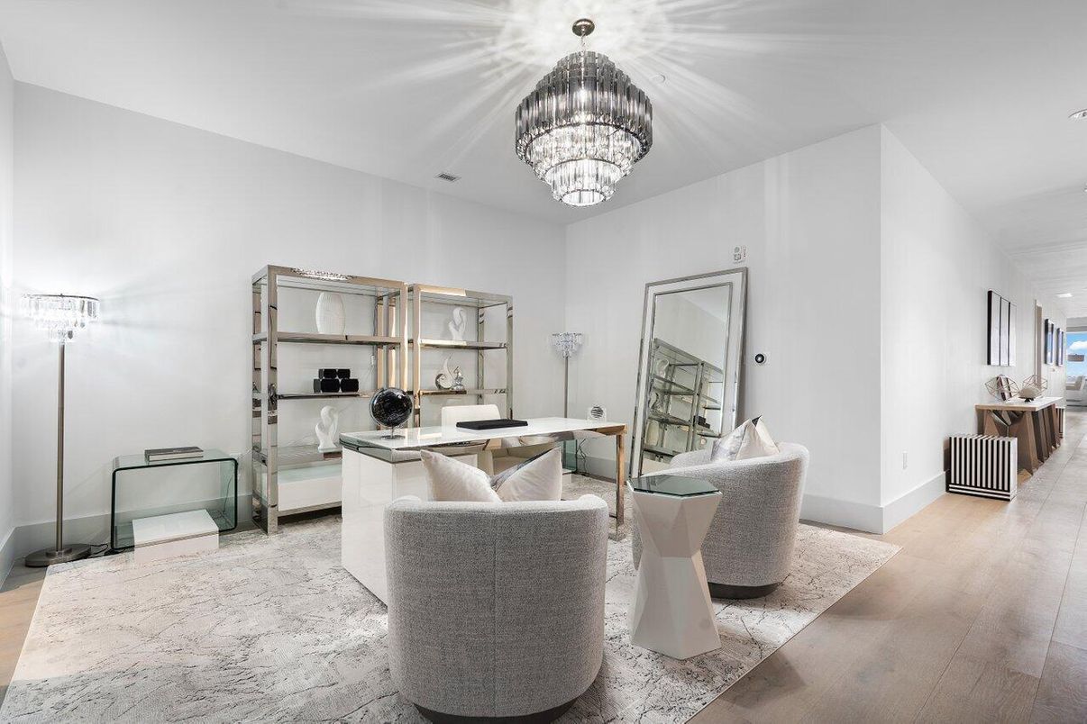 Chandelier, Dining room, Interior, Living room, Recessed Lighting, Wood Texture Flooring