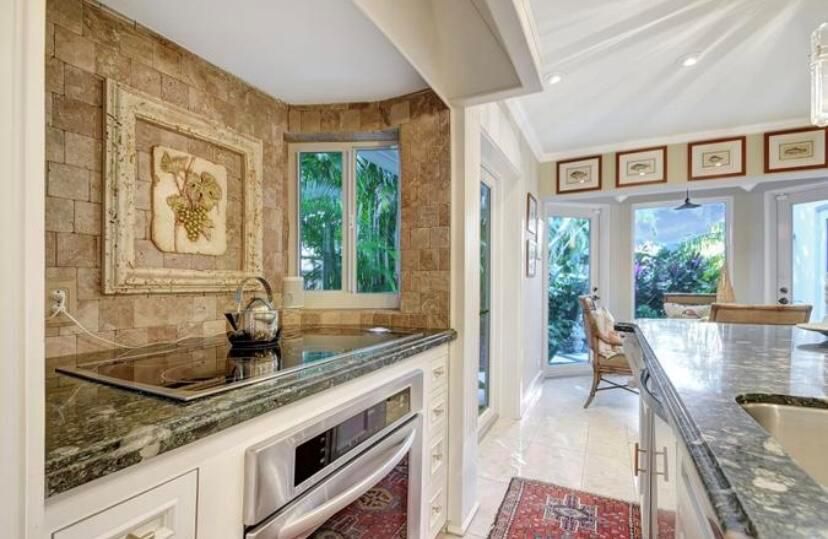 Dining room, Interior, Kitchen, Recessed Lighting, Stainless Steel Appliances, Stone Walls