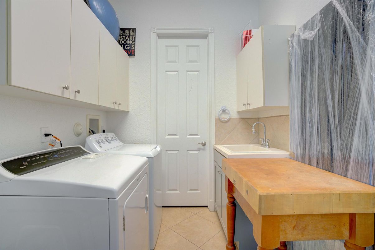 Interior, Washer
