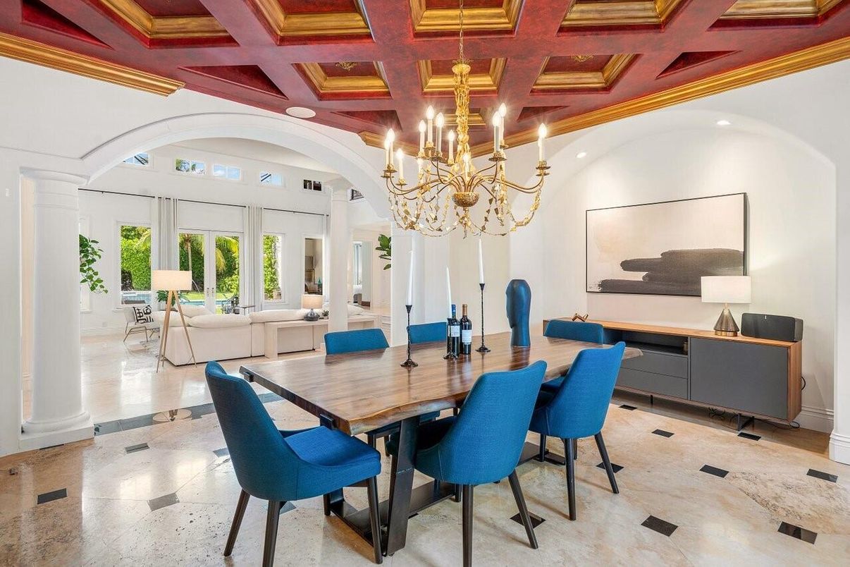 Chandelier, Dining room, Interior, Living room, Recessed Lighting