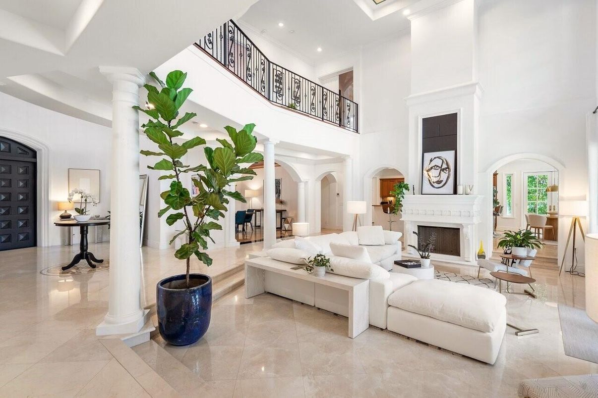 Fireplace, Interior, Living room, Recessed Lighting
