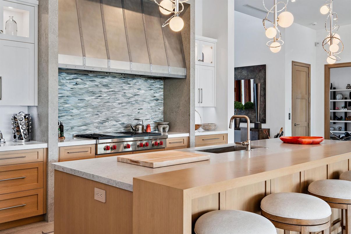 Interior, Kitchen, Pendant Lights, Stainless Steel Appliances