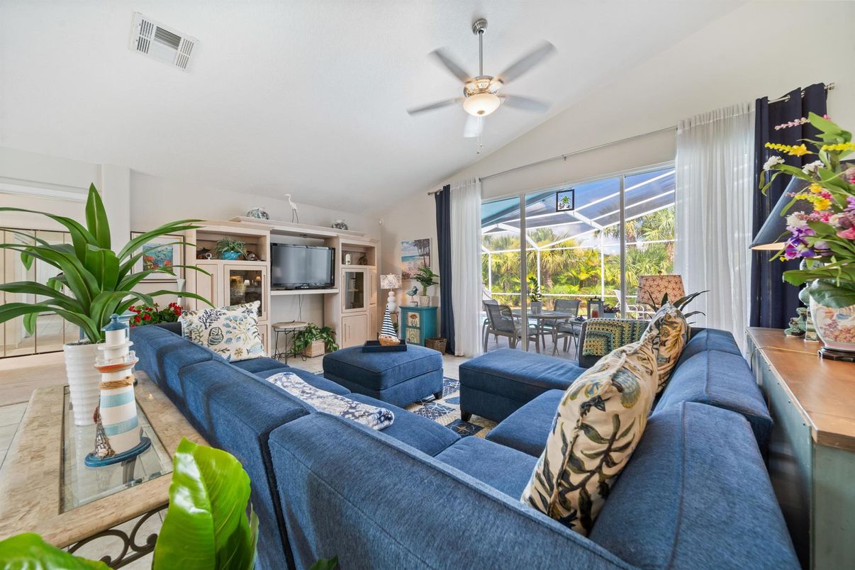 Dining room, Interior, Living room