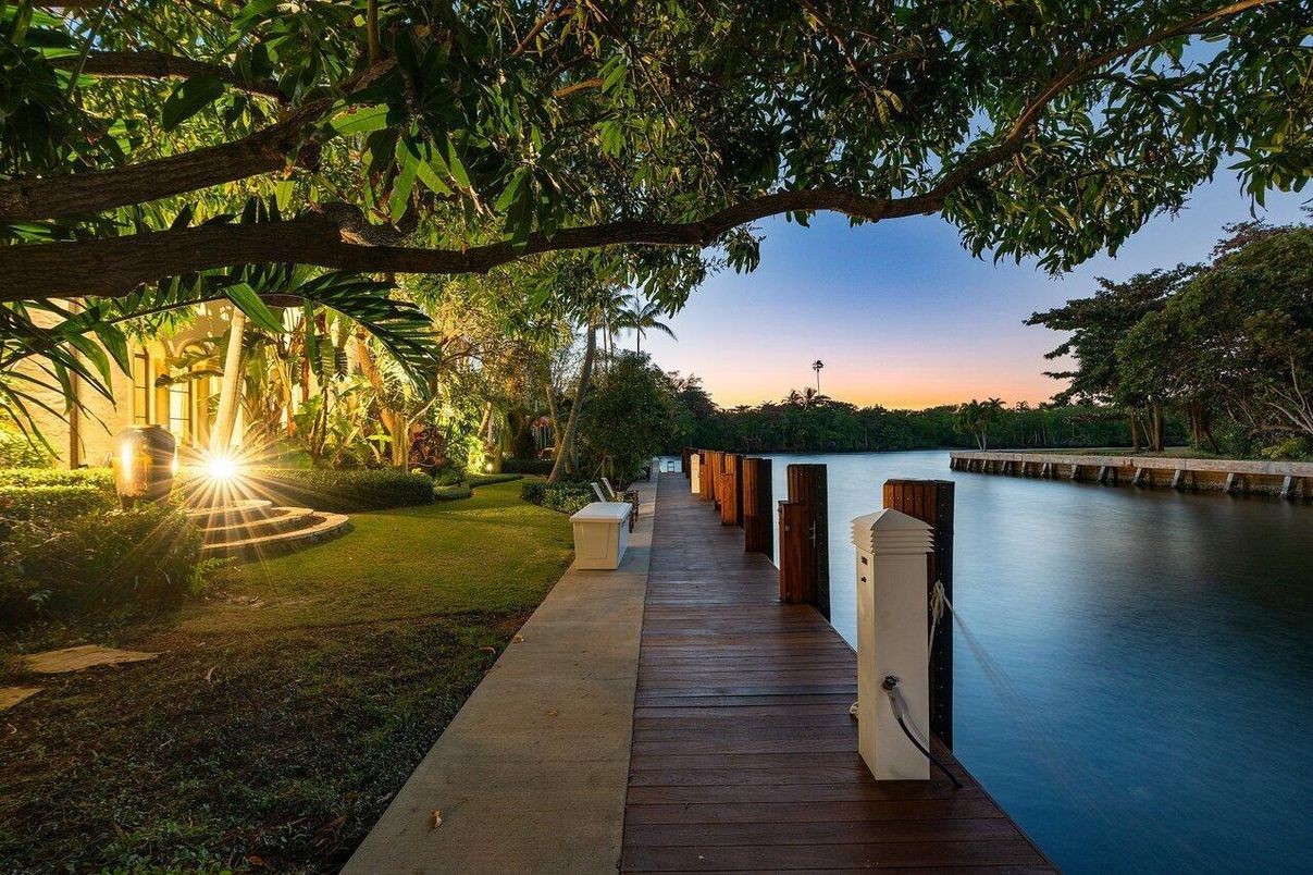Exterior, Water