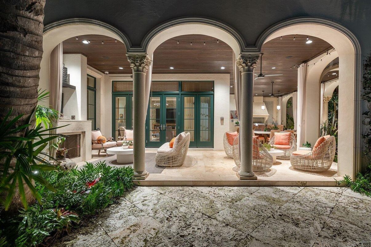 Exterior, Recessed Lighting