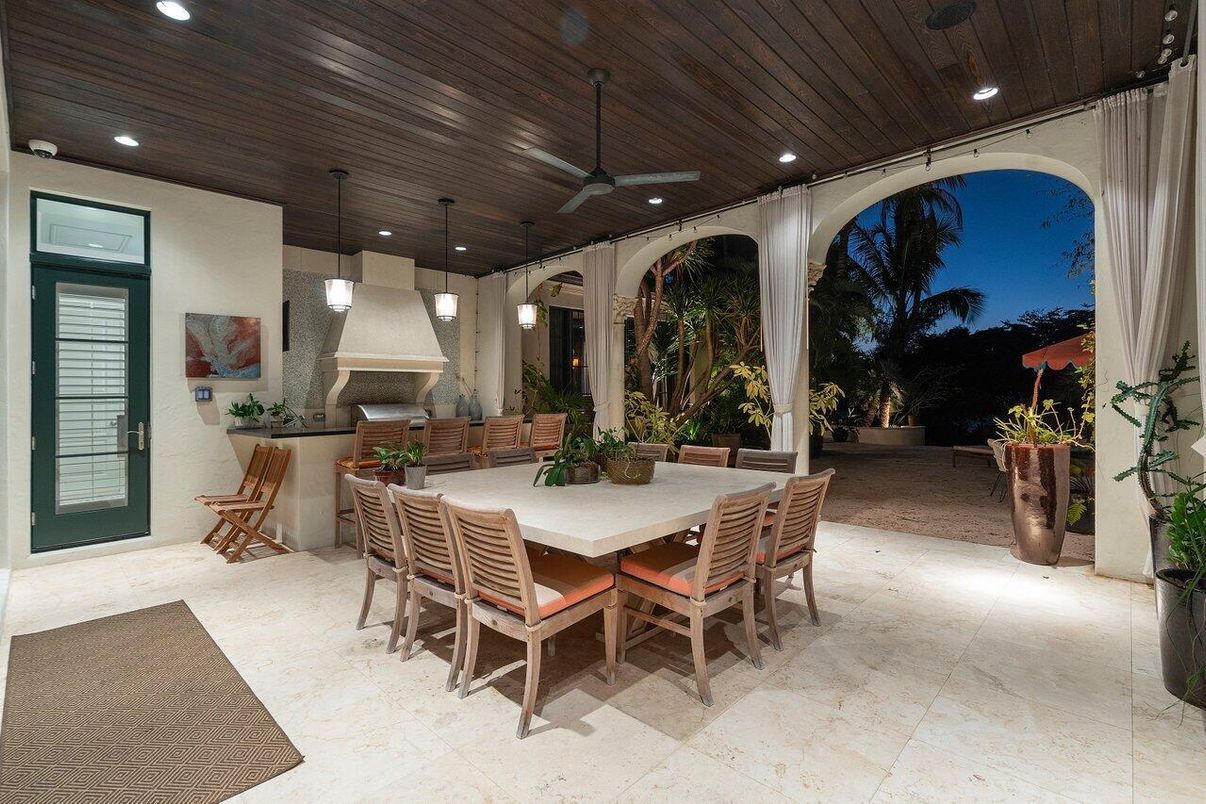Exterior, Pendant Lights, Recessed Lighting