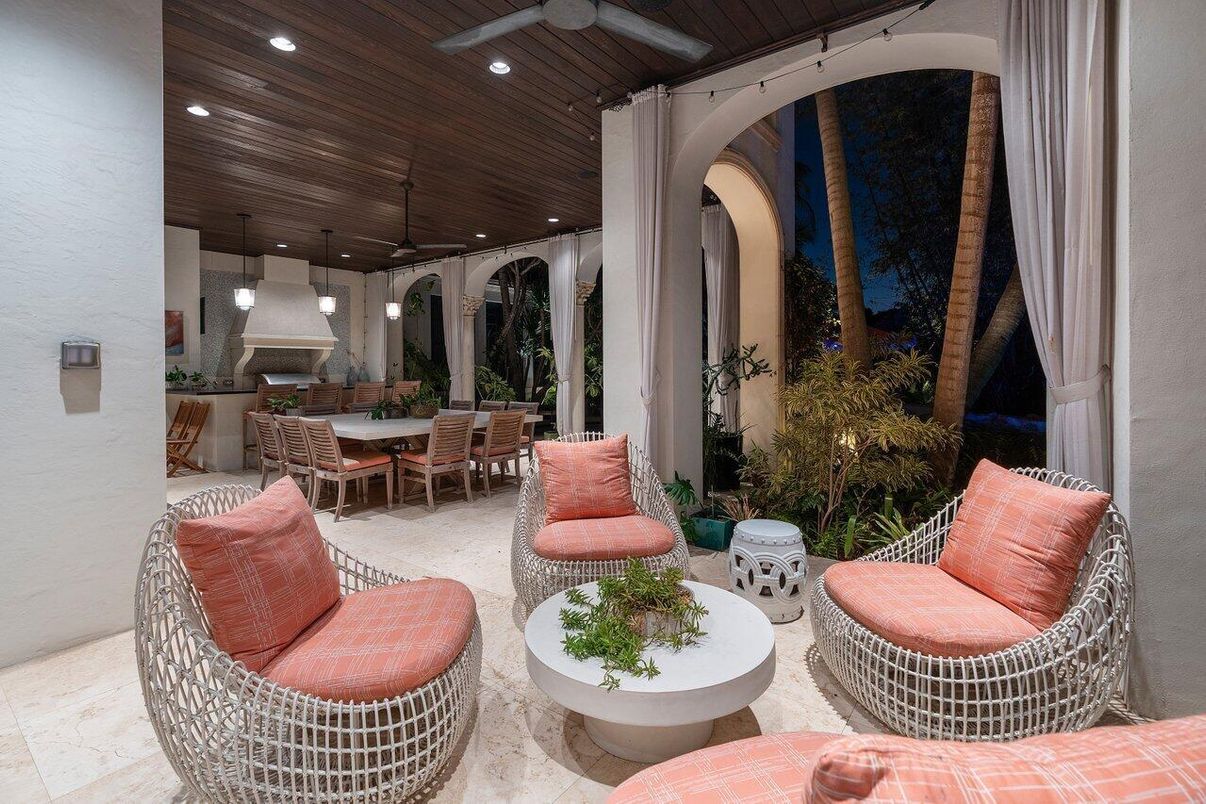 Exterior, Pendant Lights