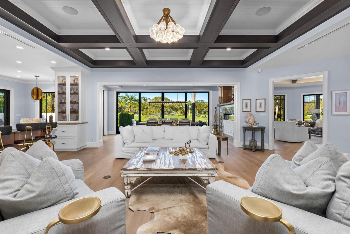 Chandelier, Dining room, Interior, Living room, Pendant Lights, Recessed Lighting, Wood Texture Flooring
