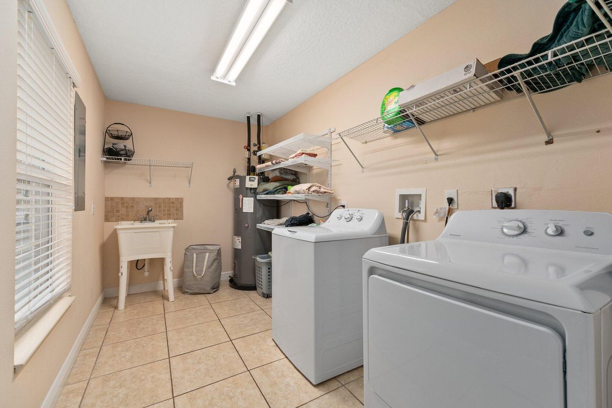 Interior, Utility Closets, Washer
