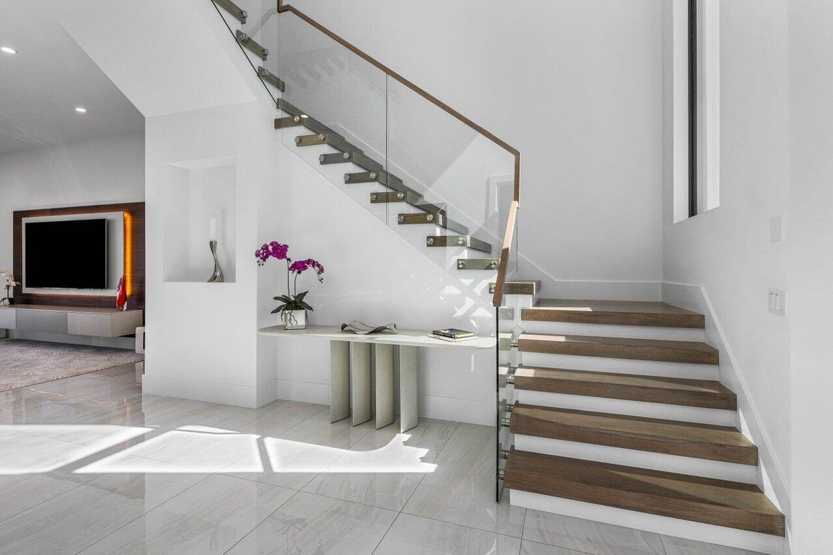 Interior, Marble, Recessed Lighting
