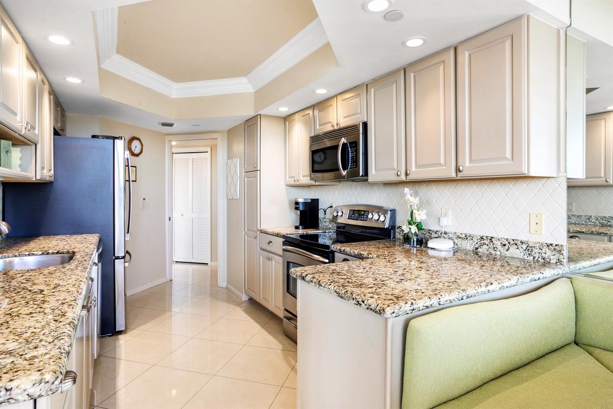 Interior, Kitchen, Recessed Lighting