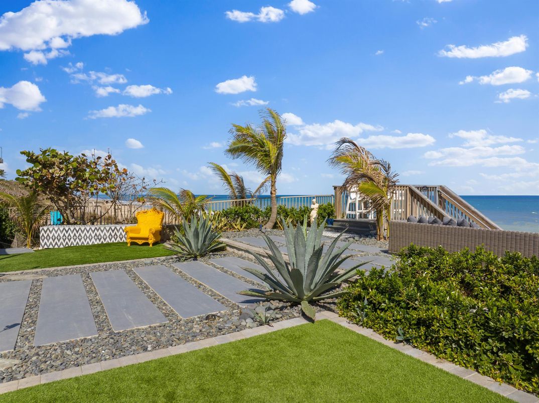 Backyard, Exterior, Water