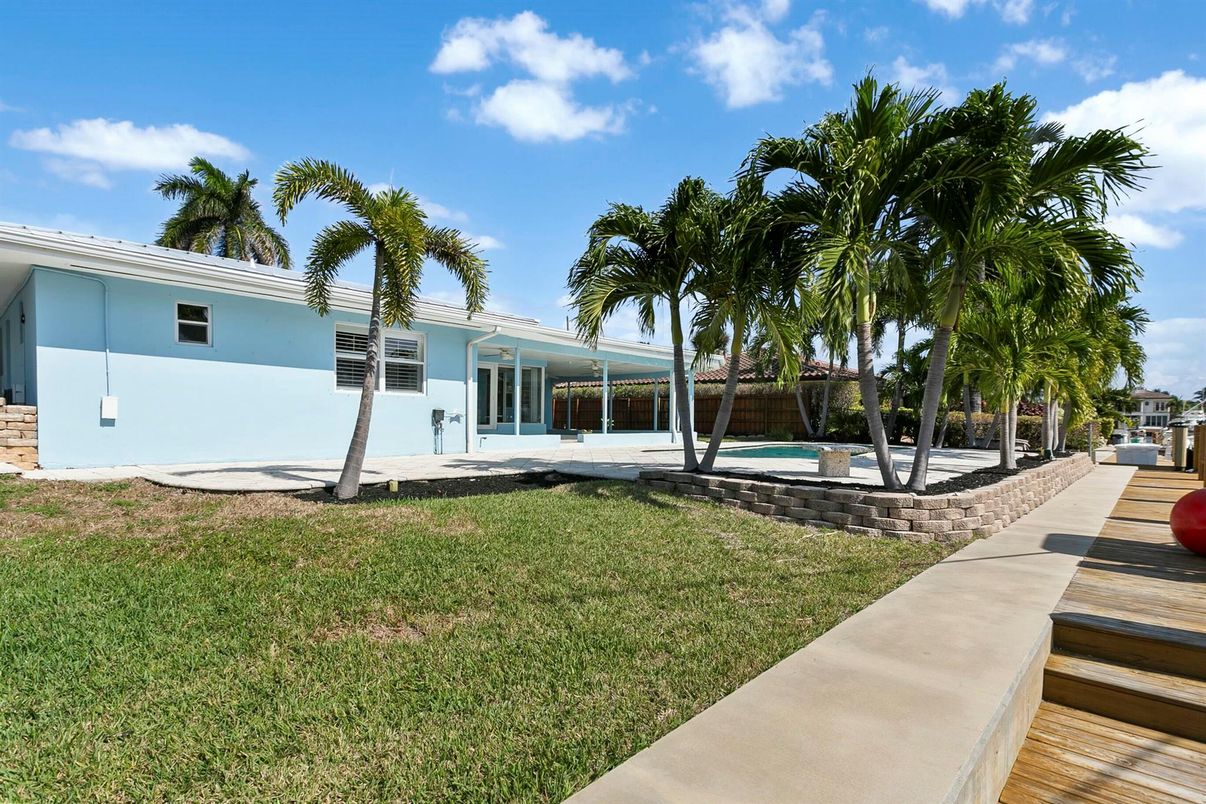 Backyard, Exterior, Pool