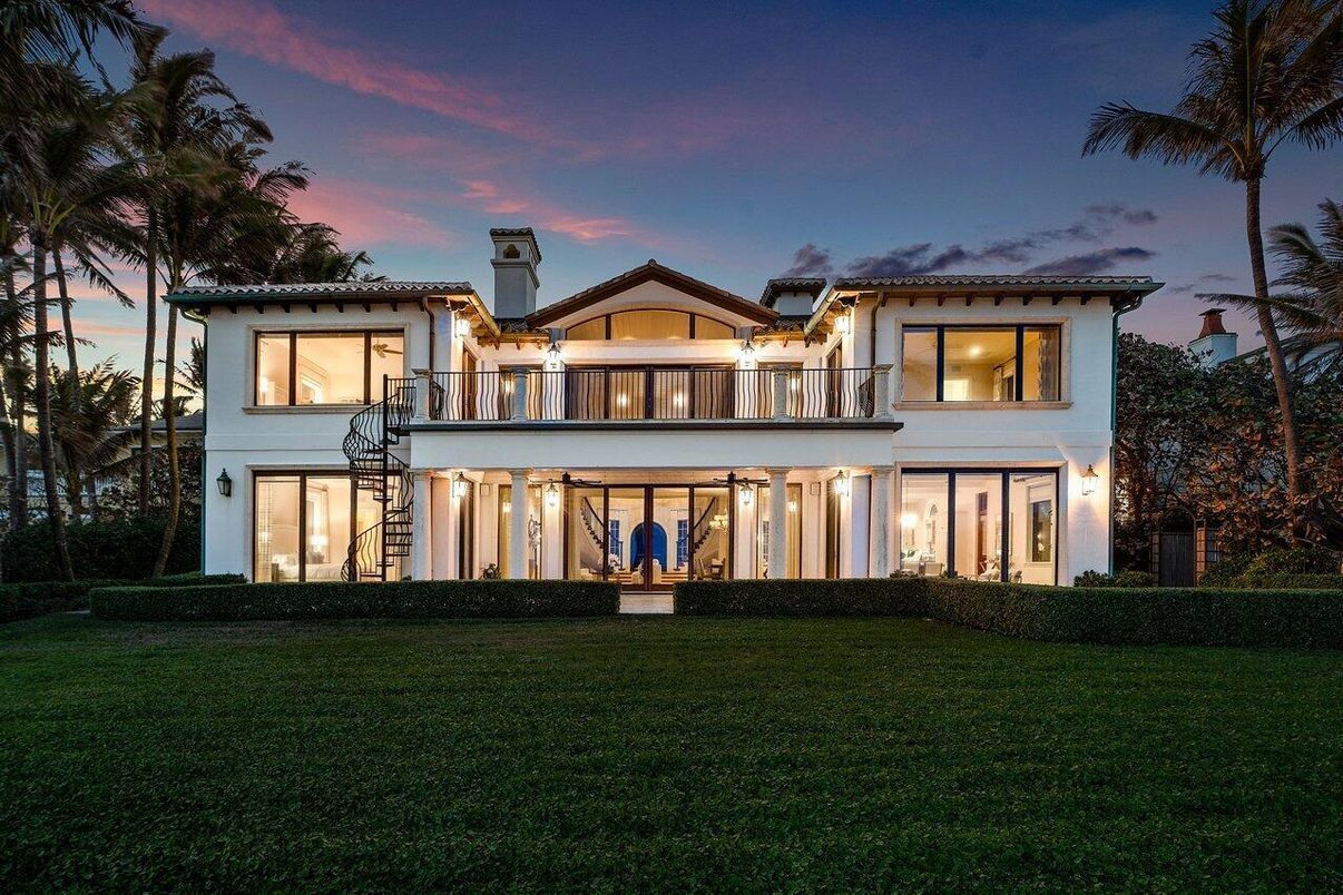 Backyard, Exterior, Facade, Mediterranean
