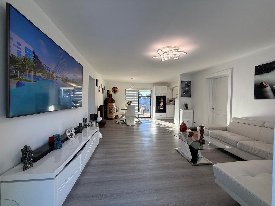 Interior, Living room, Pendant Lights, Wood Texture Flooring