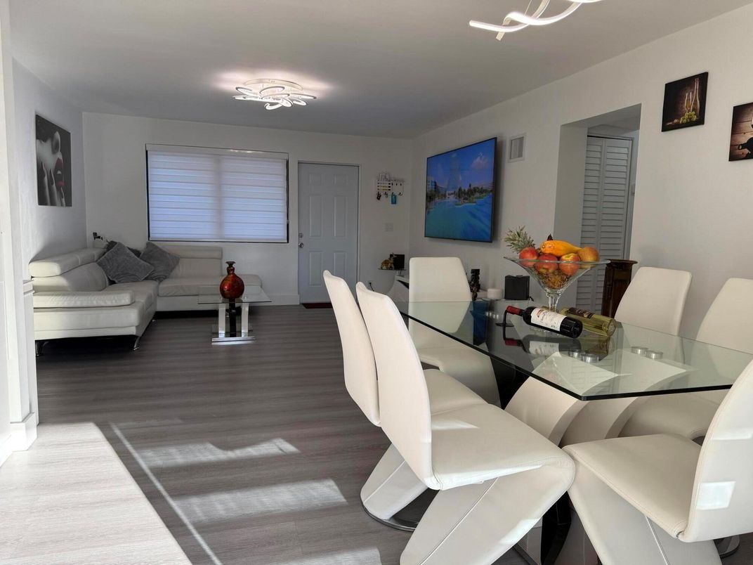 Dining room, Interior, Wood Texture Flooring