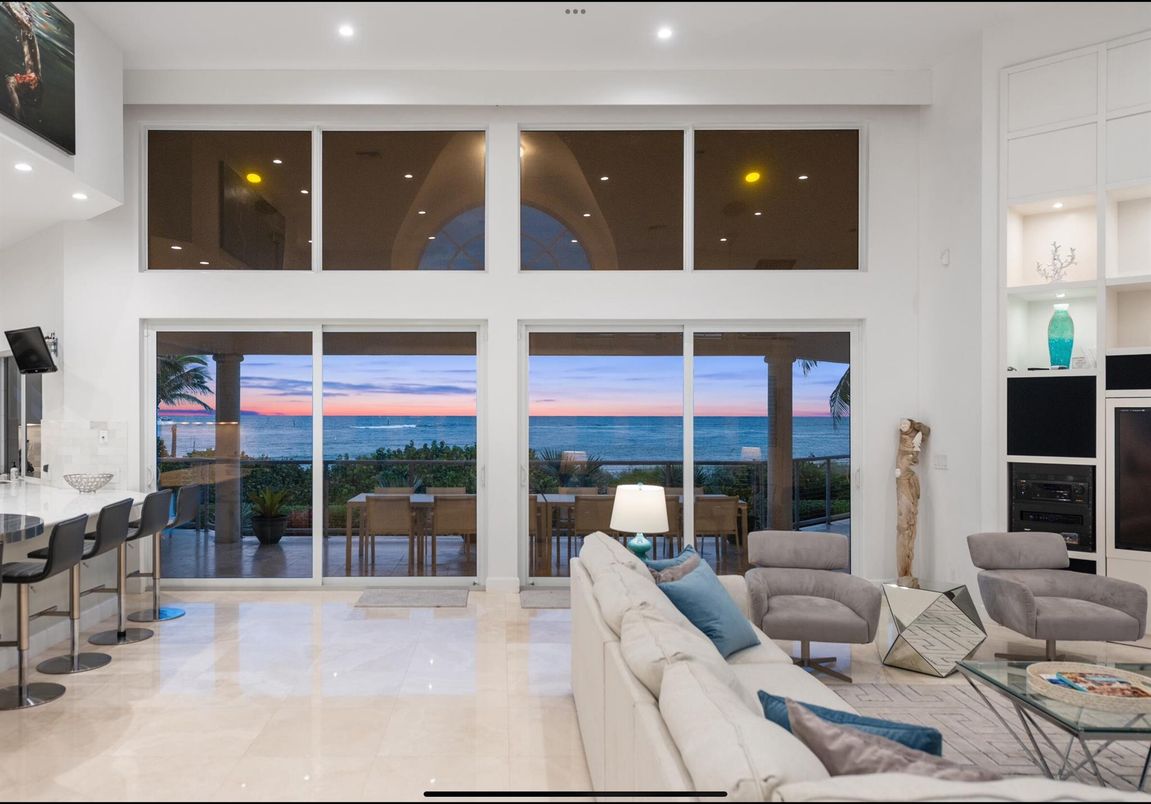 Interior, Living room, Recessed Lighting, Water