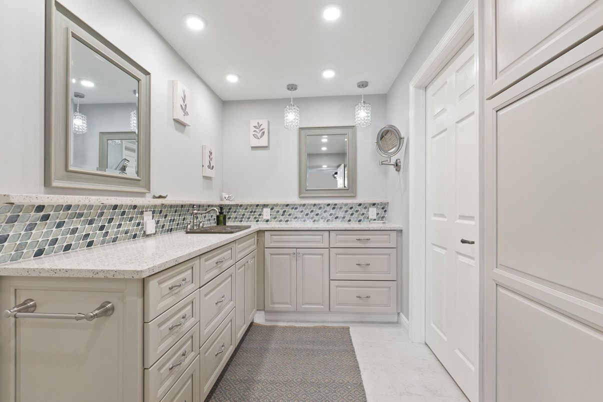 Bathroom, Dual Sink Vanities, Interior, Pendant Lights, Recessed Lighting
